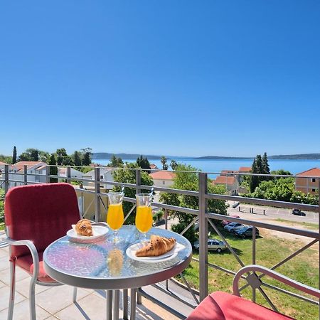Hotel Aqua - Guest Rooms & Suites Kaštela Esterno foto